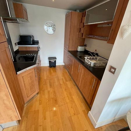 Rooshaus Leeds Docks Apartamento Exterior foto