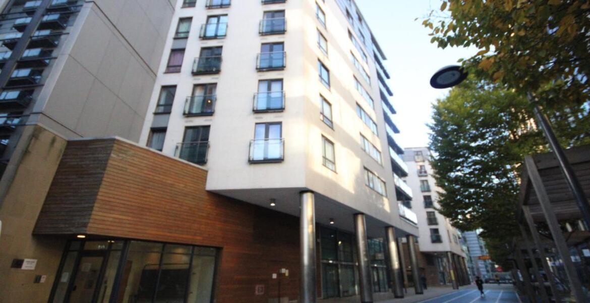 Rooshaus Leeds Docks Apartamento Exterior foto